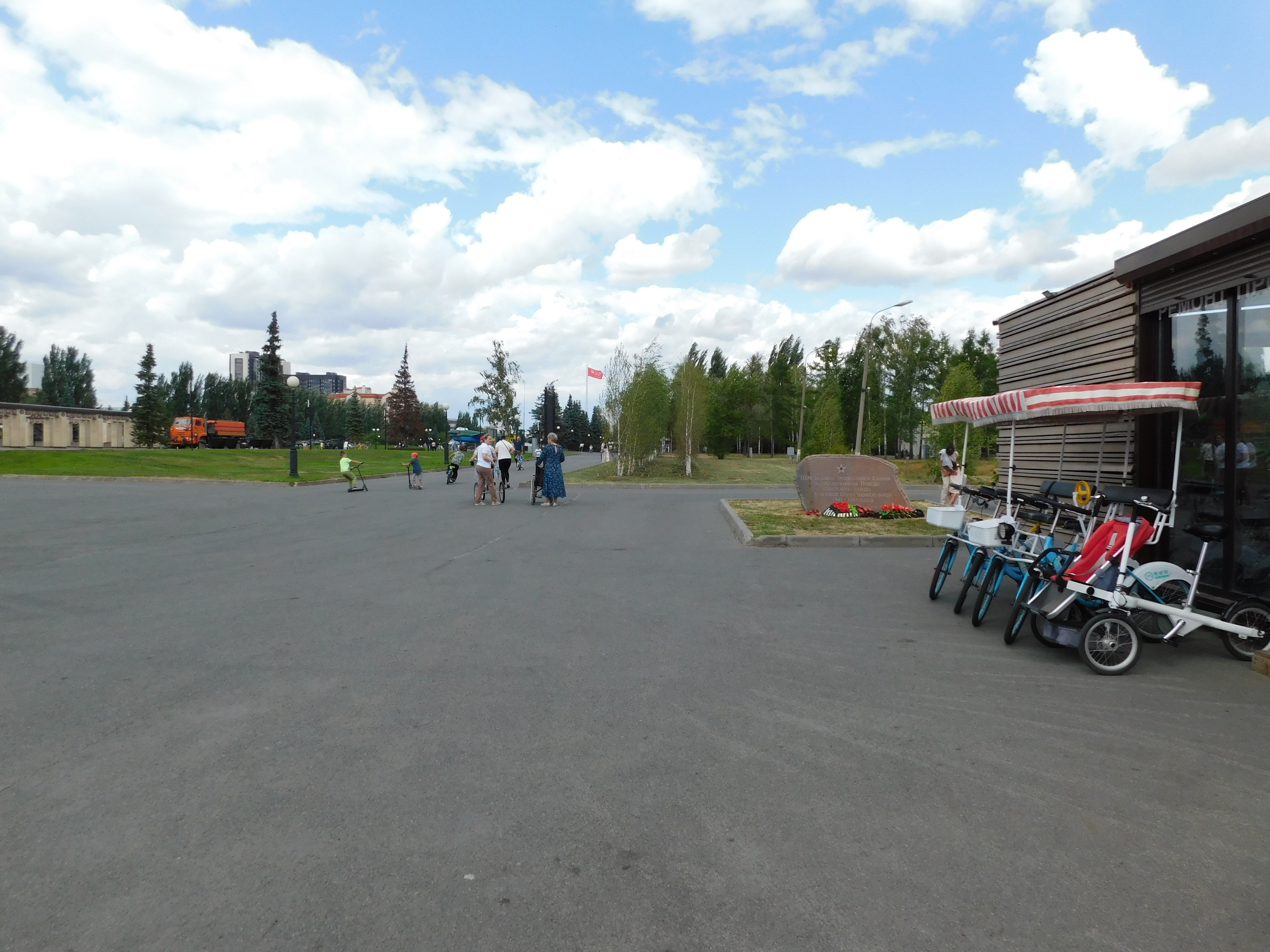 Пункт проката велосипедов в парке Победы