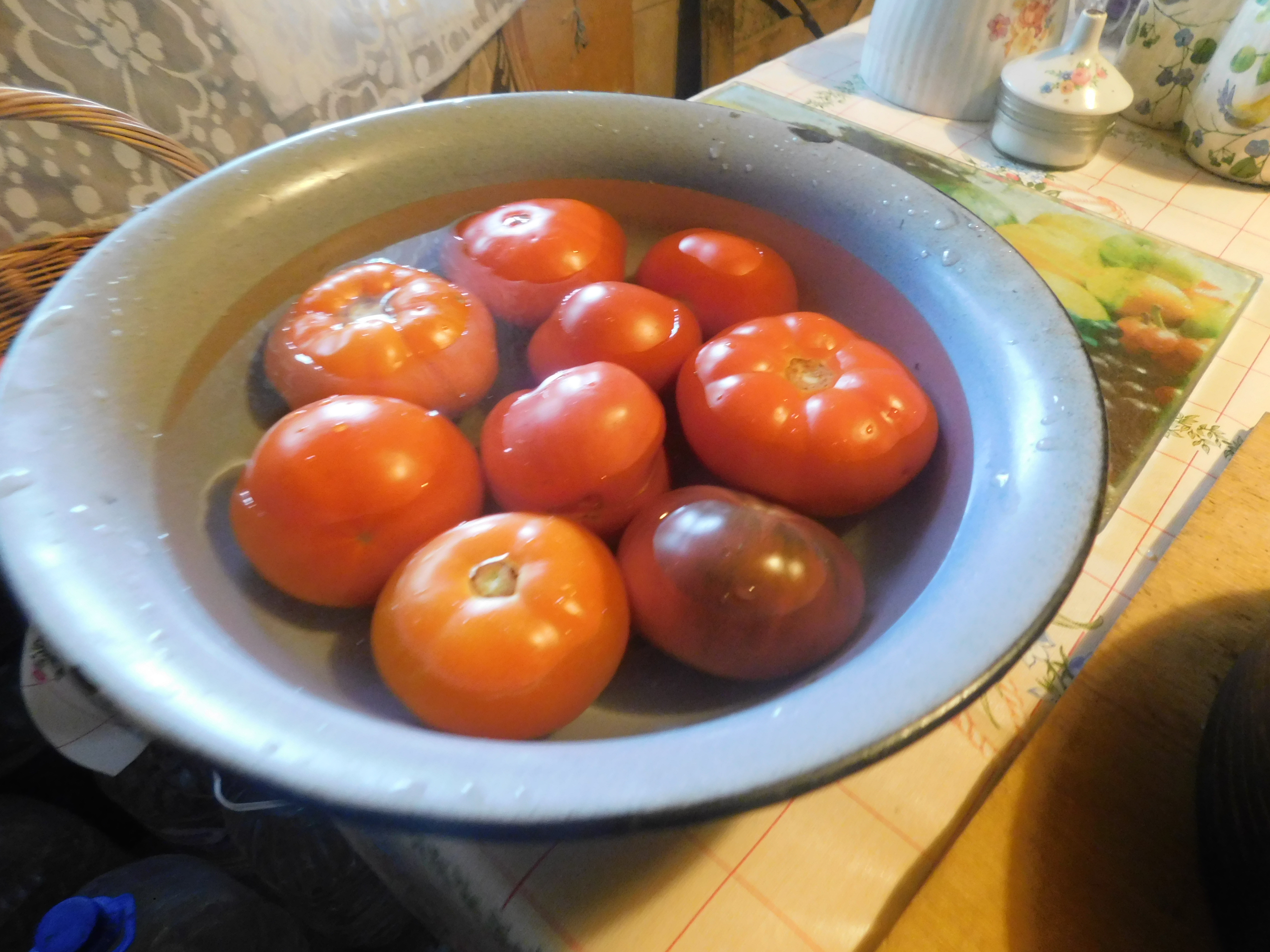 Подготовка томатов к консервированию