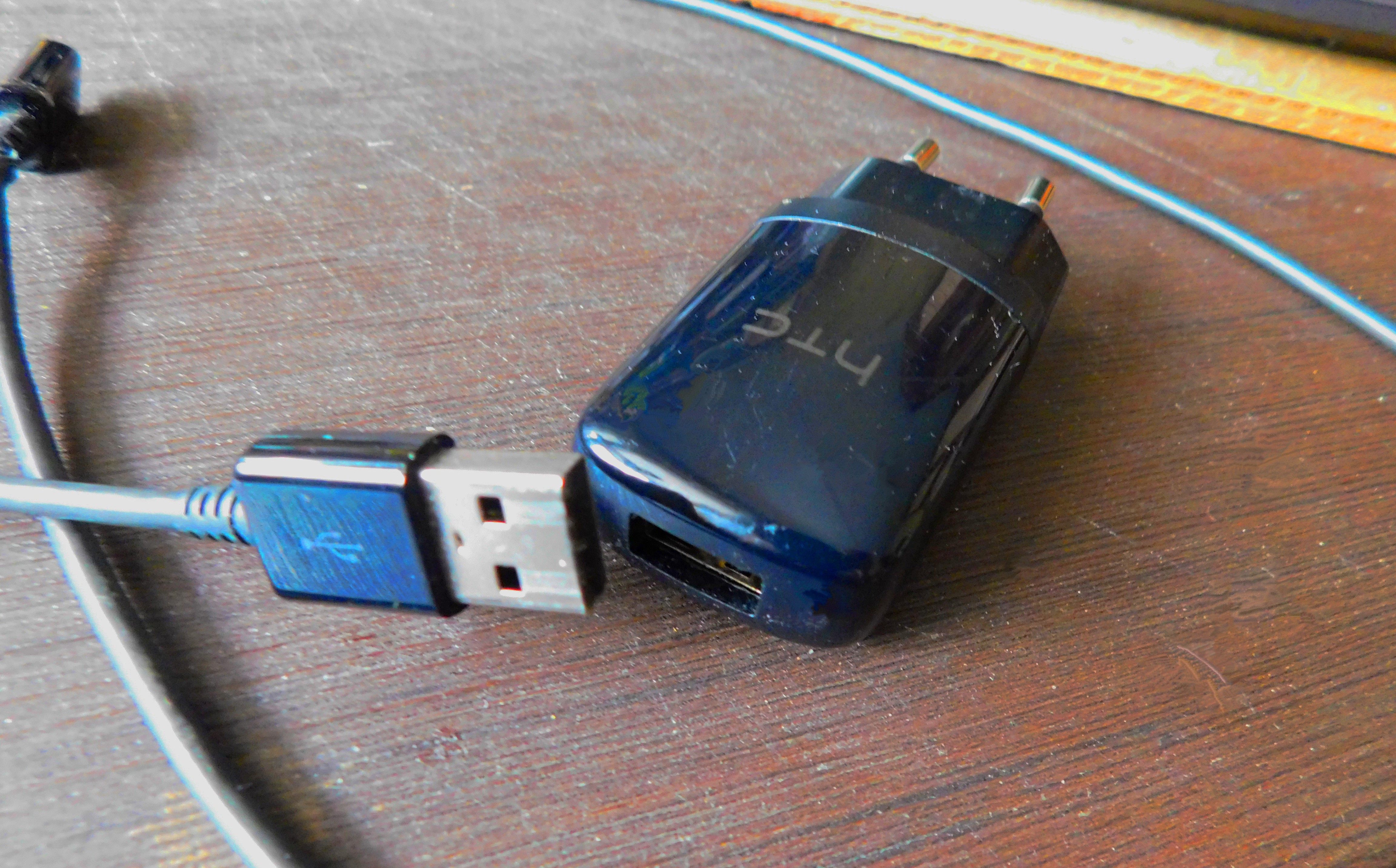 Переходник для подключения Fubag Drive 300 к сети через  USB-порт